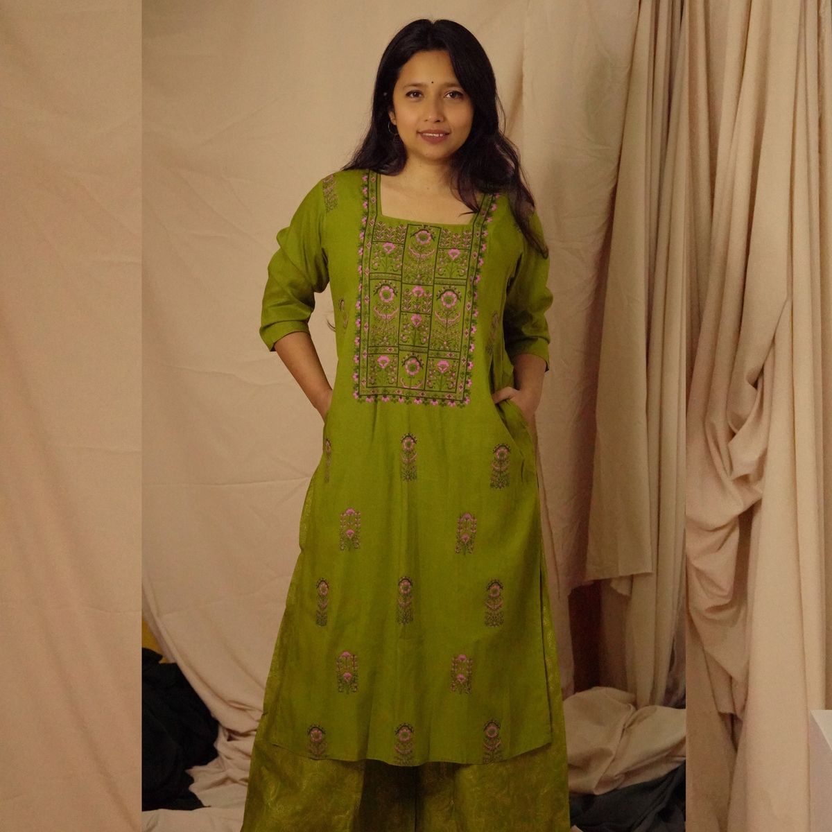 Alpona Green kurti