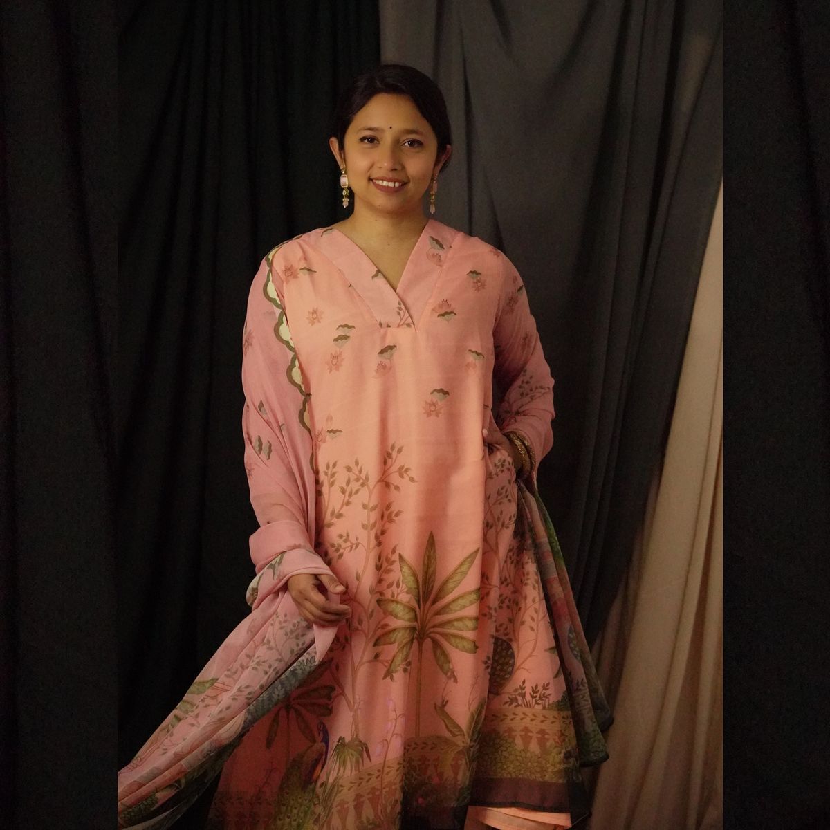 Rai Banu-Kurti-set