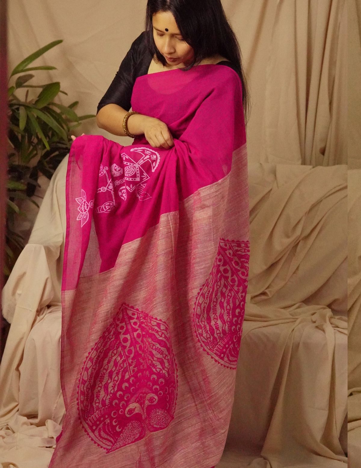 Moyuri Magenta Saree