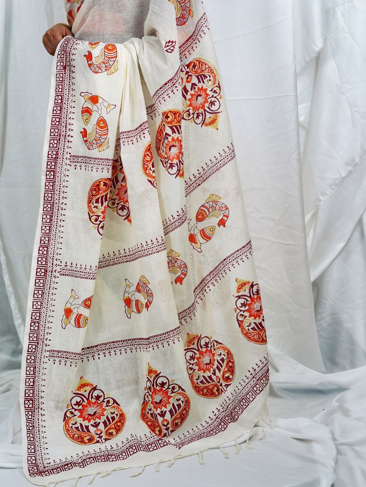Minakshi Saree